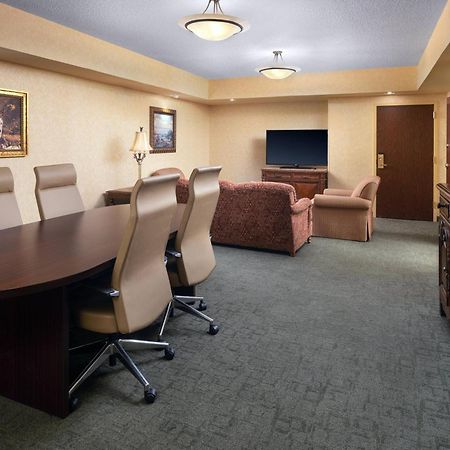 Renaissance Tulsa Hotel & Convention Center Dış mekan fotoğraf