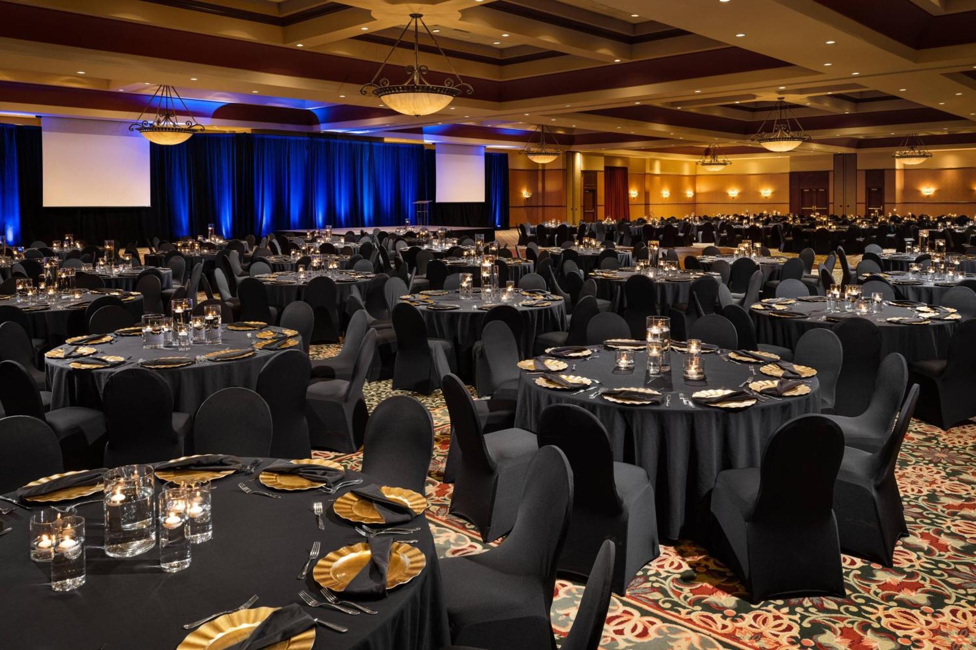 Renaissance Tulsa Hotel & Convention Center Dış mekan fotoğraf