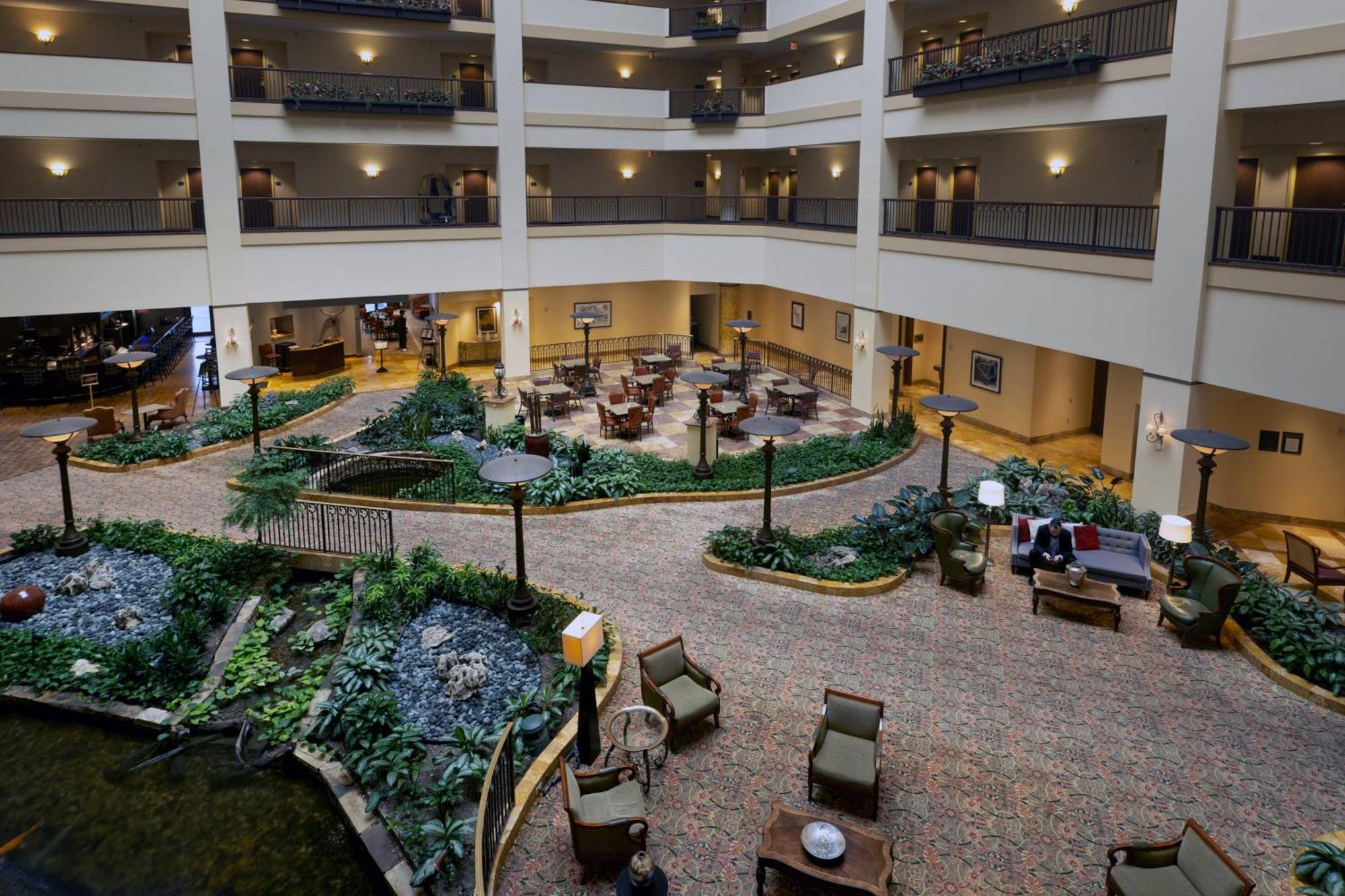 Renaissance Tulsa Hotel & Convention Center Dış mekan fotoğraf